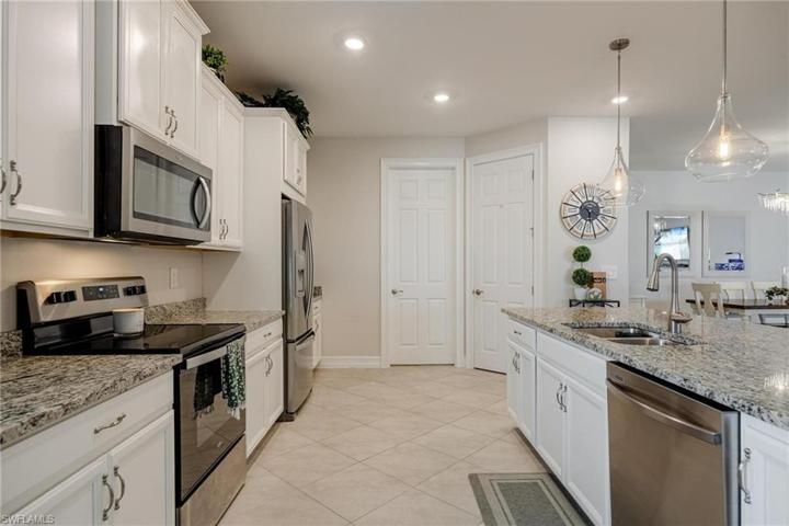 3154 Birchin LN, FORT MYERS FL 33916