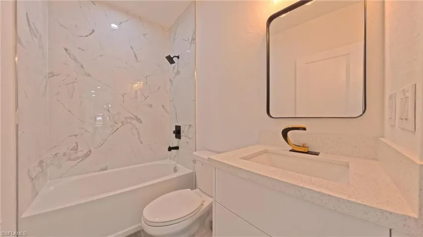 2173 Mitchell Ct, Fort Myers, Florida 33916