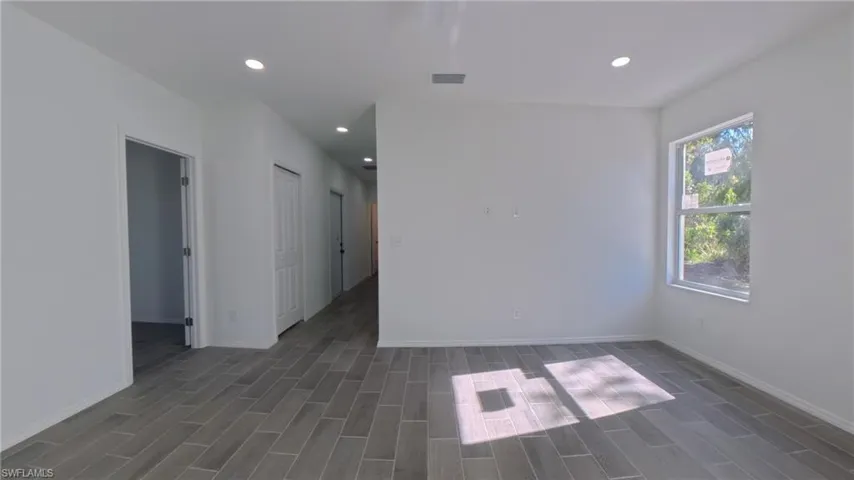 2173 Mitchell Ct, Fort Myers, Florida 33916