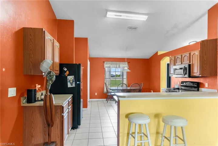 1331 Nw 14th Pl, Cape Coral Fl 33993