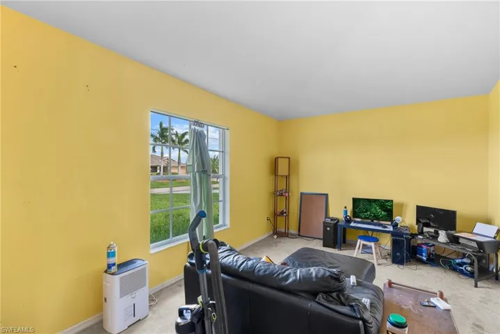1331 Nw 14th Pl, Cape Coral Fl 33993