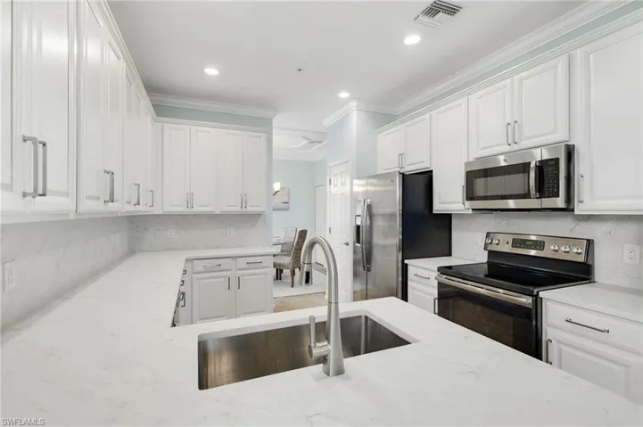 28021 Cookstown Ct 3603, Bonita Springs, Florida 34135