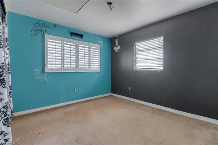 820  Gerald  AVE, Lehigh Acres, FL 33936