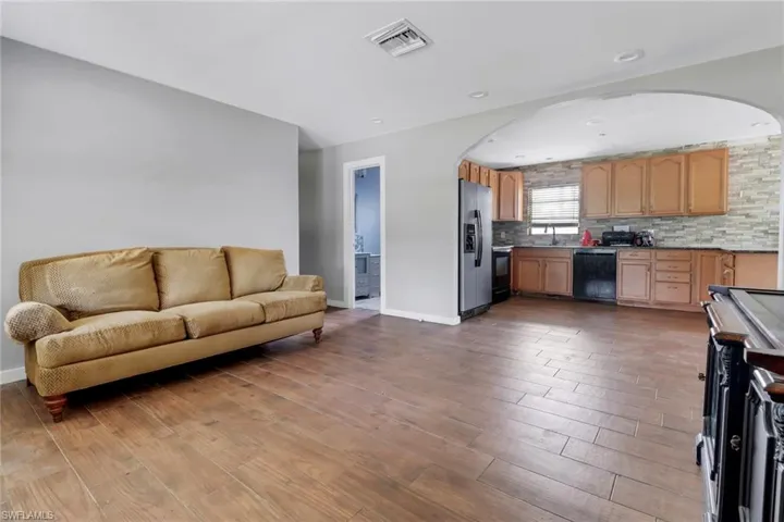 820  Gerald  AVE, Lehigh Acres, FL 33936