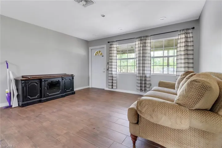820  Gerald  AVE, Lehigh Acres, FL 33936