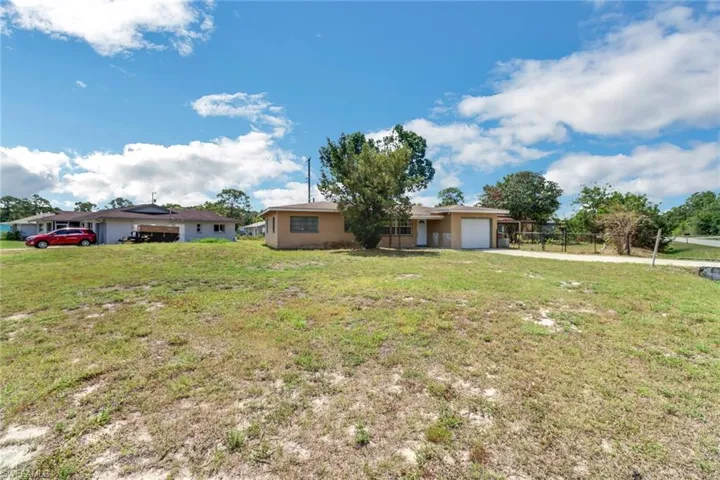 820  Gerald  AVE, Lehigh Acres, FL 33936