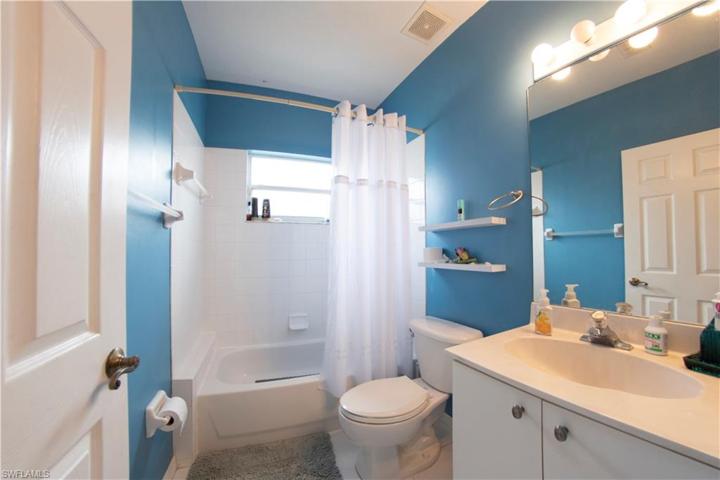 2nd bathroom