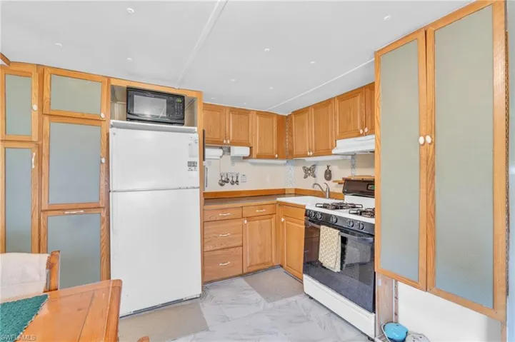 1185 Patterson RD, CAPE CORAL FL 33909
