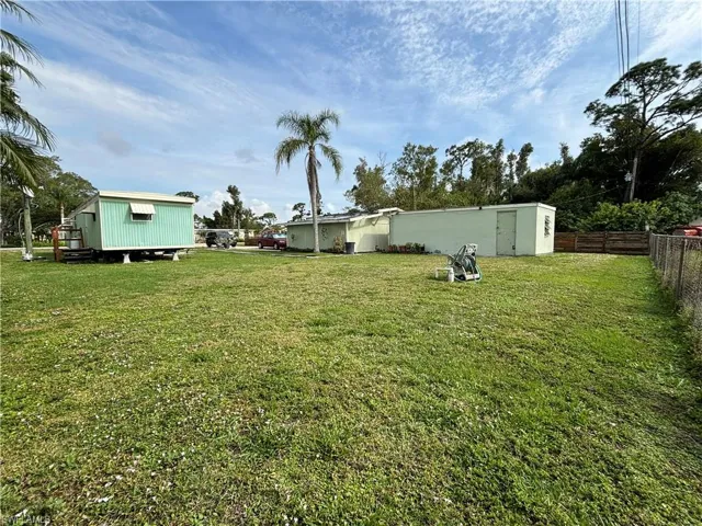 1185 Patterson RD, CAPE CORAL FL 33909
