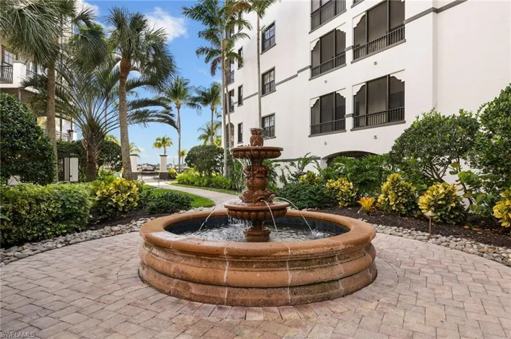 10721  Mirasol  DR, Miromar Lakes, FL 33913