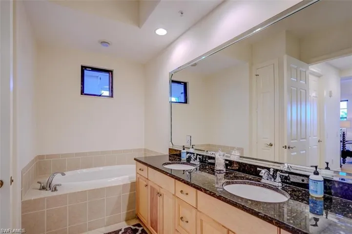10721  Mirasol  DR, Miromar Lakes, FL 33913