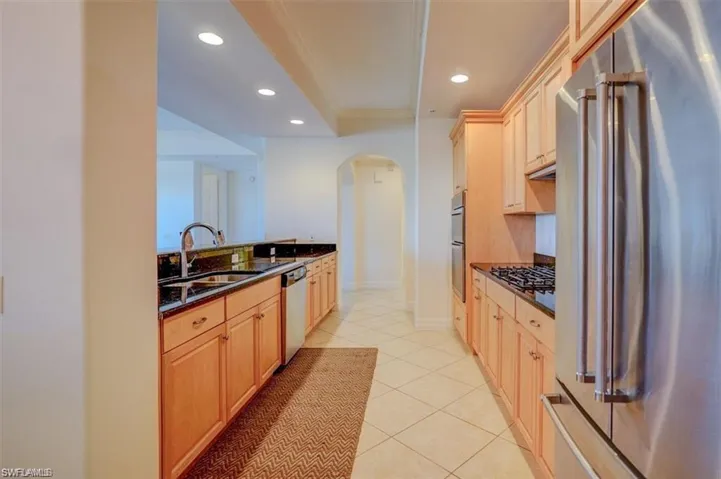 10721  Mirasol  DR, Miromar Lakes, FL 33913