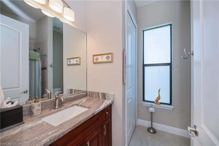 Full bathroom off guest rooms