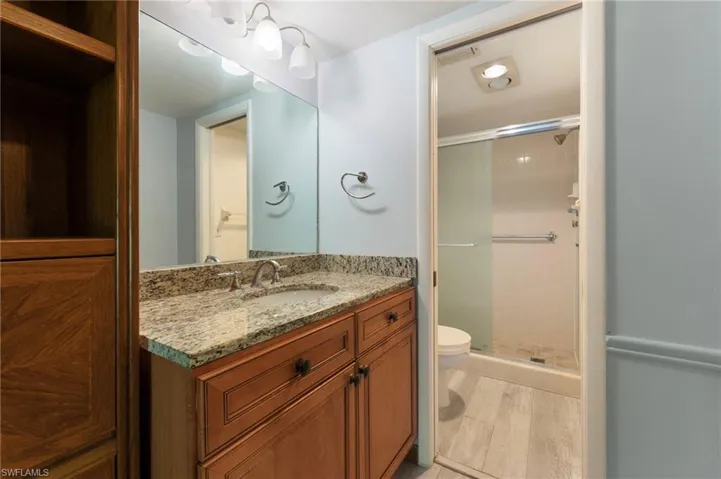 1820 Kings Lake Blvd 103, Naples, Florida 34112