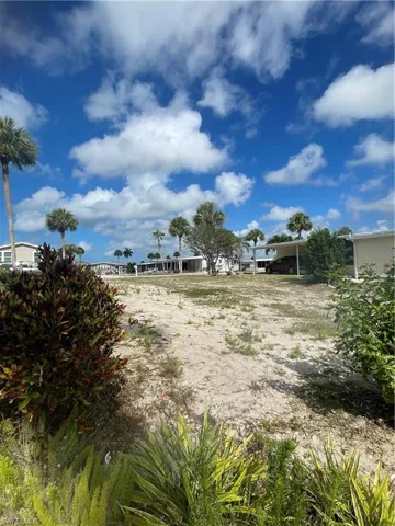 17881 Bryan Ct, Fort Myers Beach, Florida 33931