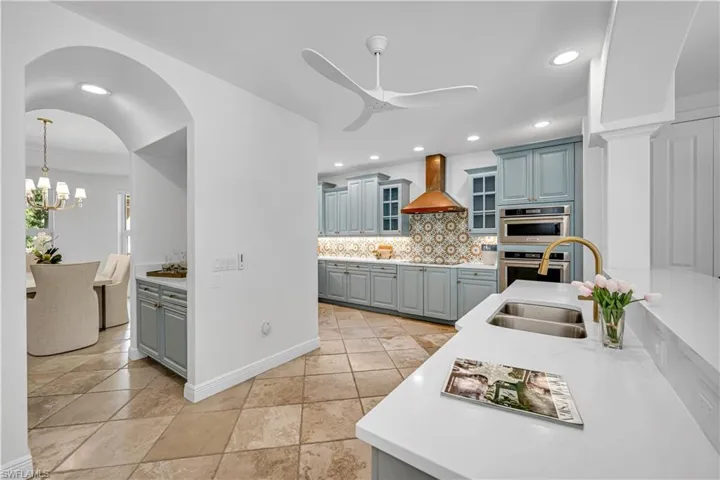1408  Hemingway  PL, Naples, FL 34103