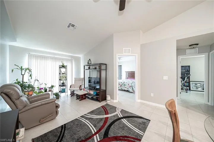 523-527 SE 6th  PL, Cape Coral, FL 33990