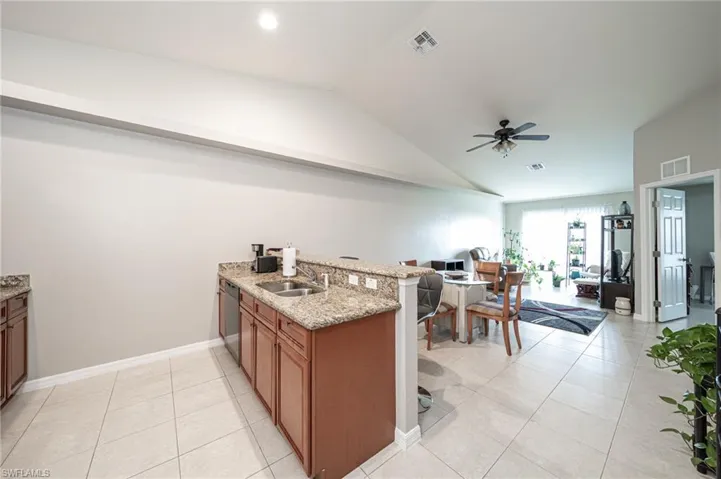 523-527 SE 6th  PL, Cape Coral, FL 33990