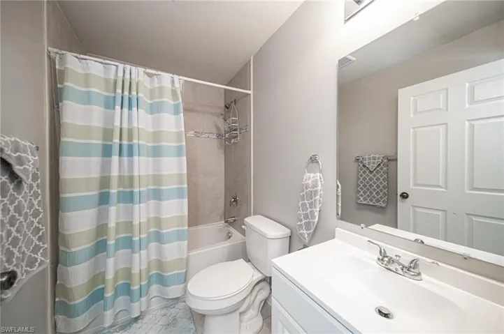 523-527 SE 6th  PL, Cape Coral, FL 33990