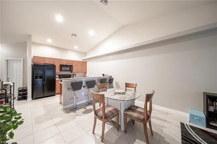 523-527 SE 6th  PL, Cape Coral, FL 33990