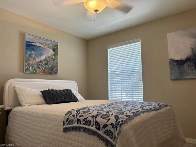 Bedroom with ceiling fan