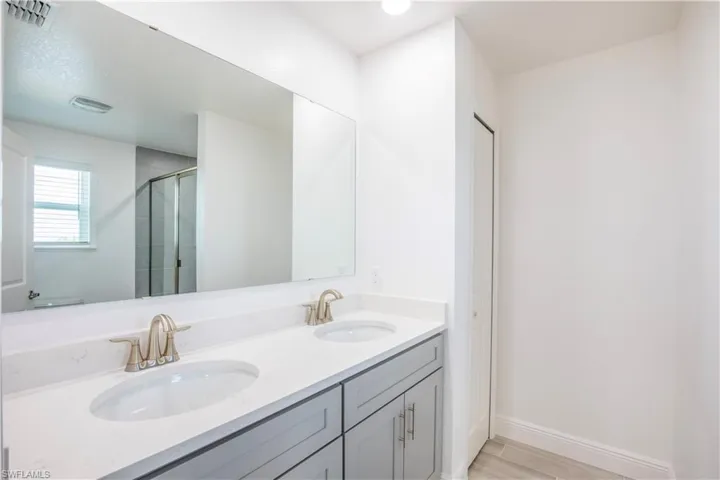 10534 Fountain Palm Cir, Bokeelia, Florida 33922