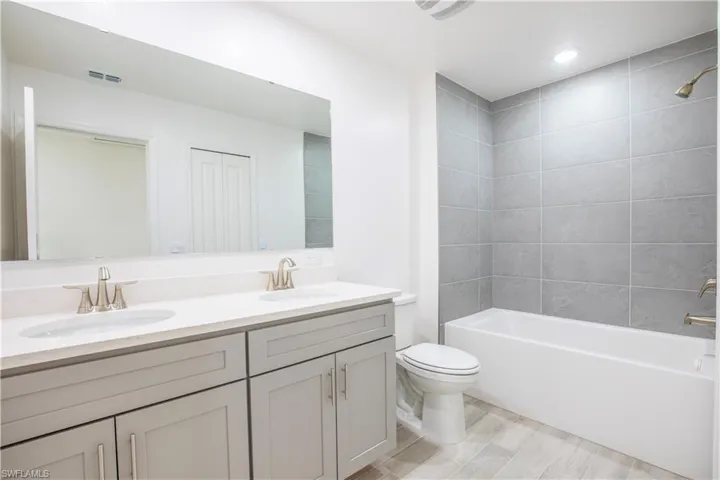 10534 Fountain Palm Cir, Bokeelia, Florida 33922