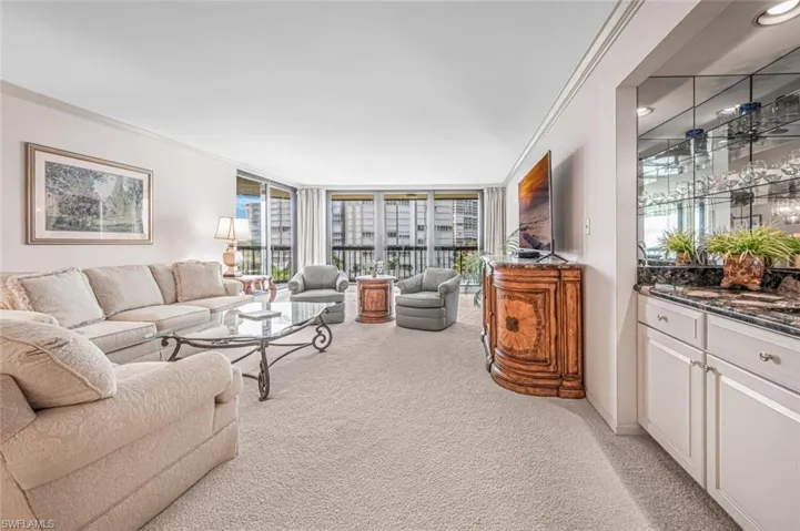 4551 Gulf Shore Blvd N # 605, Naples, Florida 34103