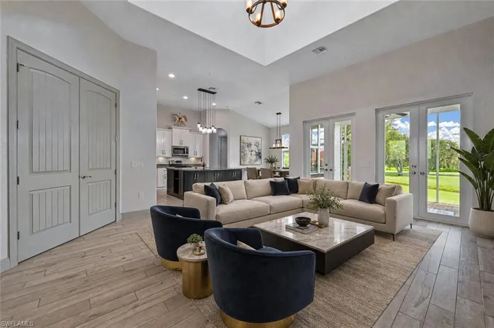 VIRTUALLY STAGED – LIVING ROOM
