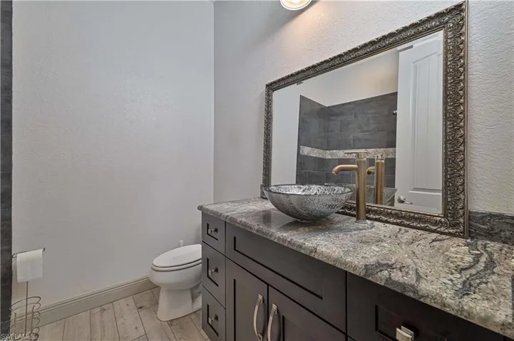 18111 Riverchase Ct, Alva, Florida 33920