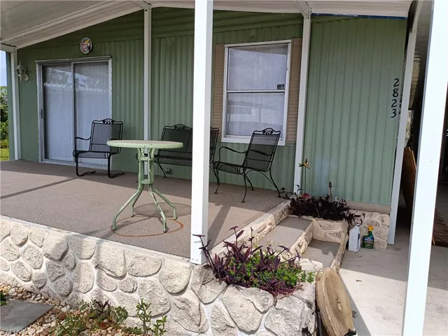 2823 BREEZEWOOD DR your new home