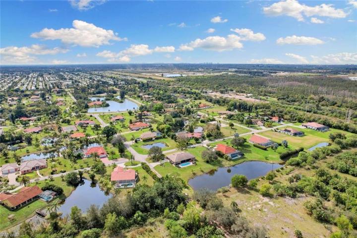 12296  Casals  LN, Bonita Springs, FL 34135