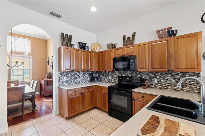12296  Casals  LN, Bonita Springs, FL 34135