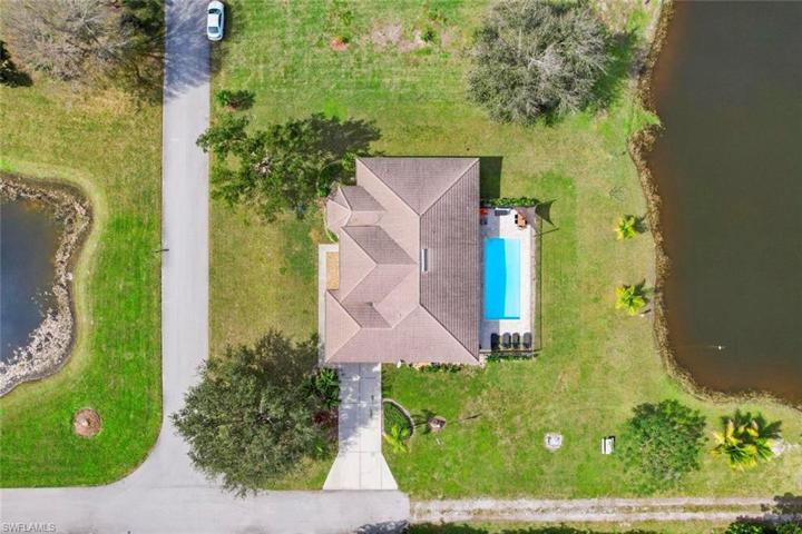 12296  Casals  LN, Bonita Springs, FL 34135