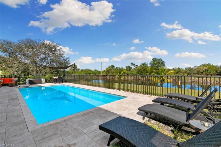 12296  Casals  LN, Bonita Springs, FL 34135