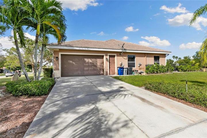 12296  Casals  LN, Bonita Springs, FL 34135