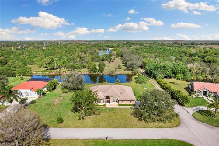 12296  Casals  LN, Bonita Springs, FL 34135