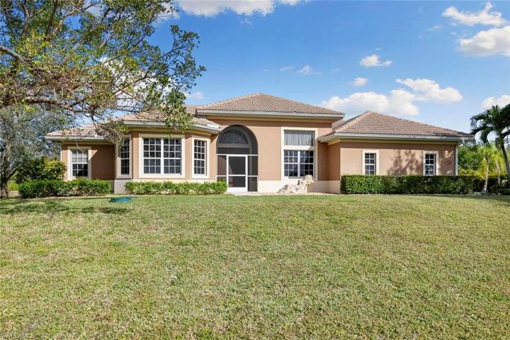 12296  Casals  LN, Bonita Springs, FL 34135