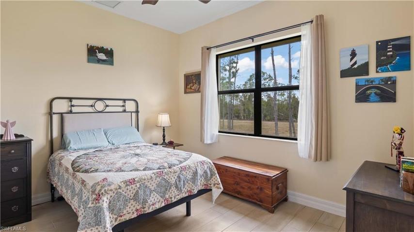 Guest home master bedroom  this room also features an attached walk in closet the size of a small bedroom - this could easily be a perfect option for a day nanny and nursery for a small baby/child - again, so many options both inside and outside when it comes to flexibility and options!