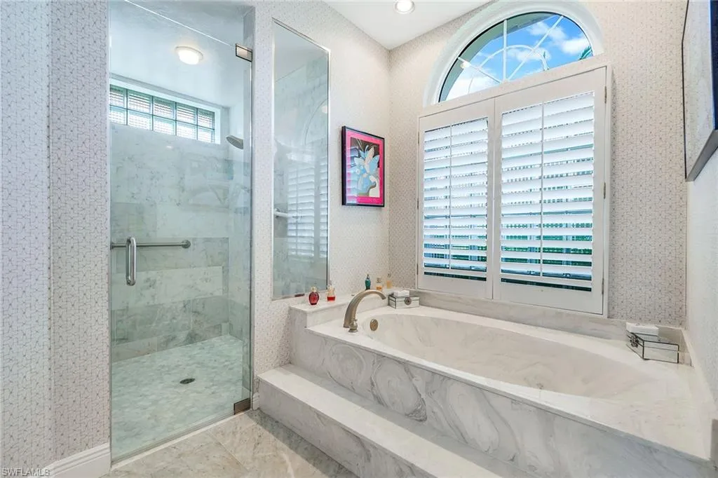3760 Lakemont DR, Bonita Springs, FL 34134,225060554