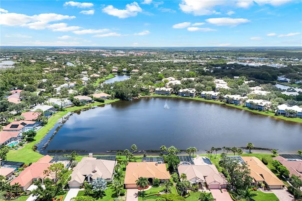 3760 Lakemont DR, Bonita Springs, FL 34134,225060554