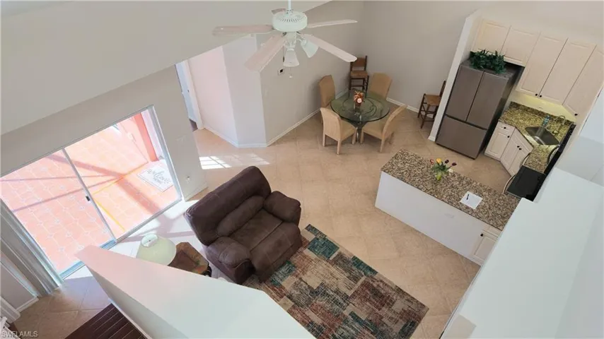 4337 Covey Cir 9c, Naples, Florida 34109