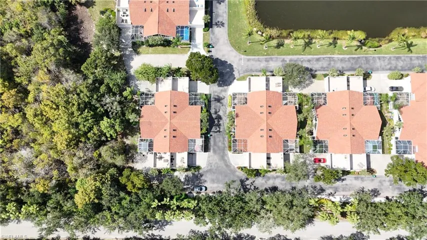 4337 Covey Cir 9c, Naples, Florida 34109