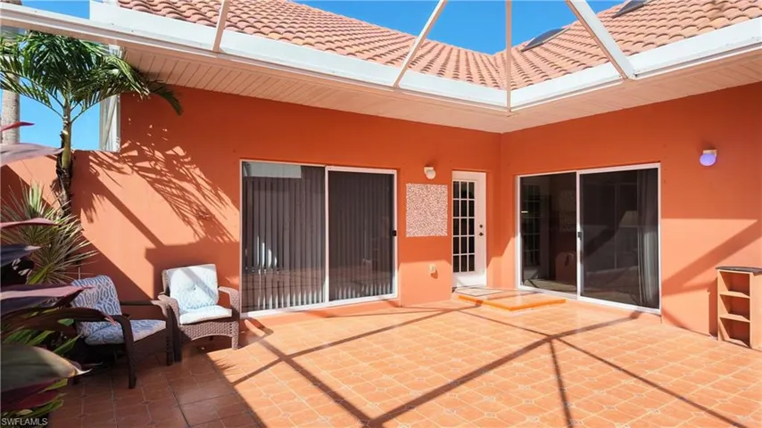 4337 Covey Cir 9c, Naples, Florida 34109
