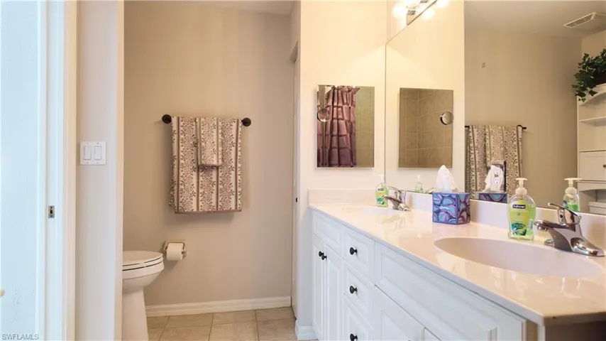 4337 Covey Cir 9c, Naples, Florida 34109