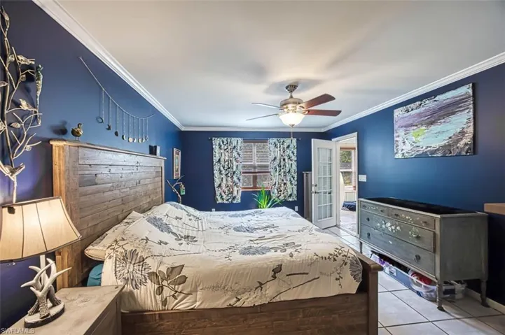 6100  Cypress Hollow  WAY, Naples, FL 34109