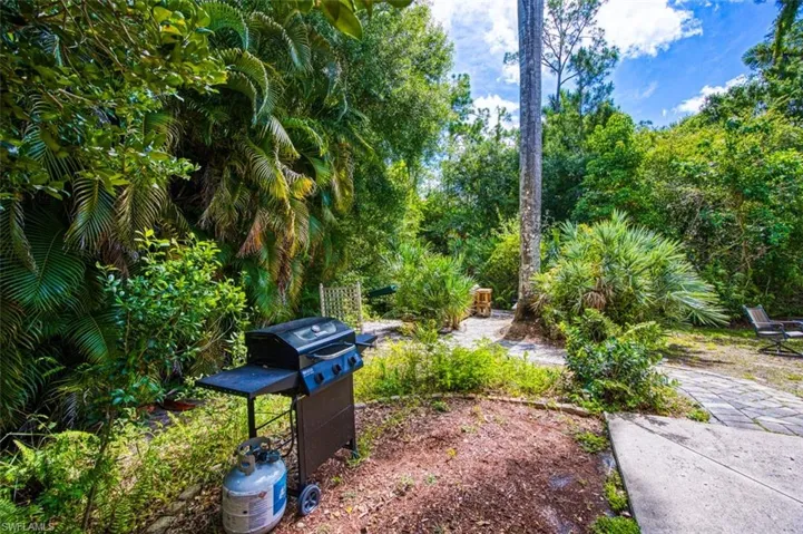 6100  Cypress Hollow  WAY, Naples, FL 34109