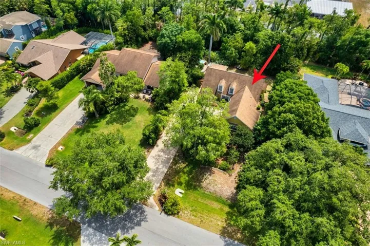 6100  Cypress Hollow  WAY, Naples, FL 34109