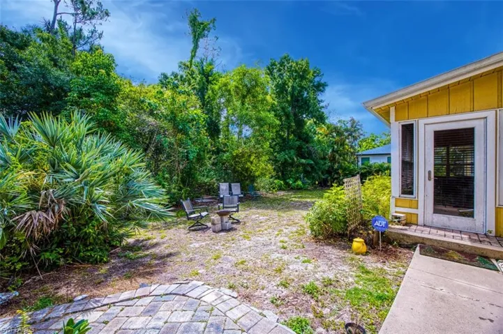 6100  Cypress Hollow  WAY, Naples, FL 34109