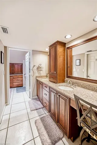 6100  Cypress Hollow  WAY, Naples, FL 34109